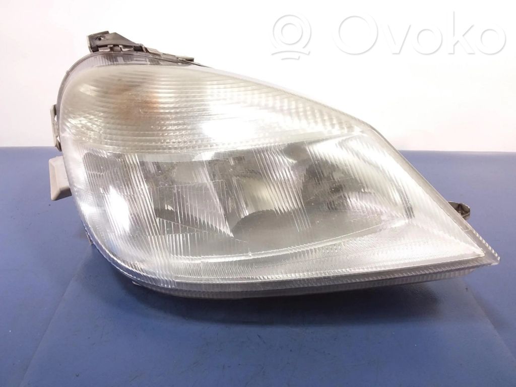 Mercedes-Benz Vaneo W414 Lampa przednia 