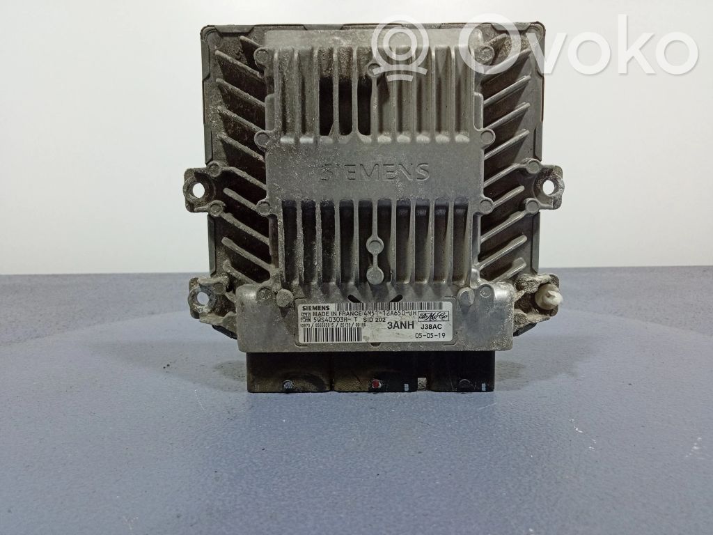 Ford Focus C-MAX Engine control unit/module ECU 