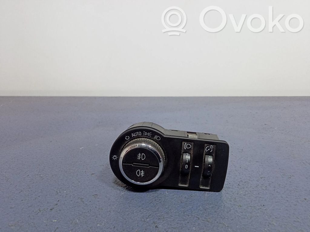 Interruptor de luz   23197914,23197914