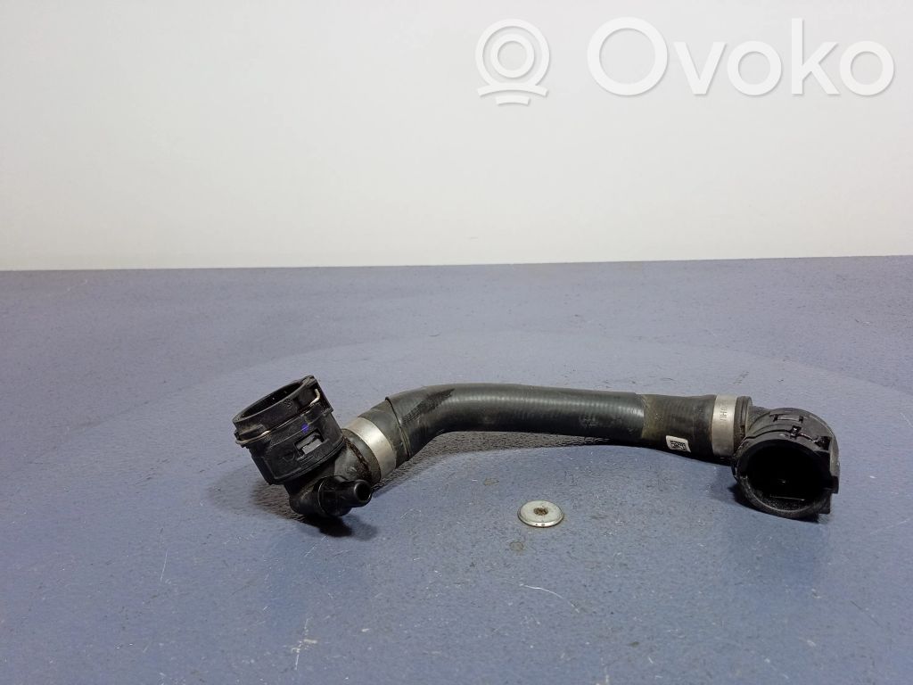 BMW i4 Engine coolant pipe/hose 