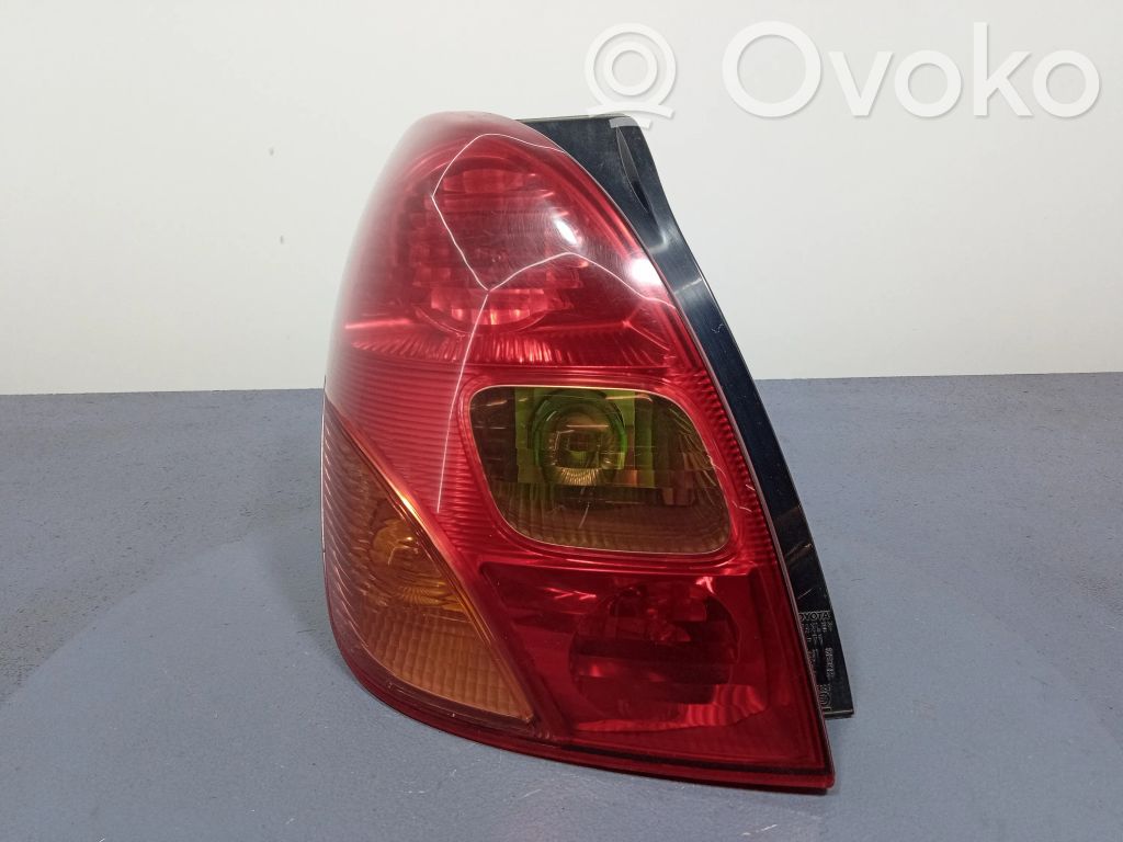 Toyota Corolla Verso E121 Takavalot 