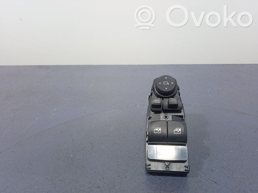 BMW M4 F82 F83 Elektrisko logu slēdzis 