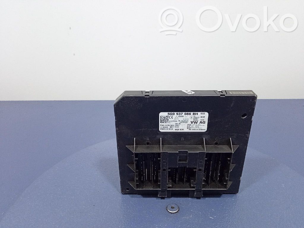 Volkswagen PASSAT CC Module confort