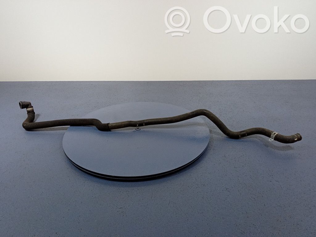 BMW 5 G30 G31 G38 Conductă/furtun lichid de răcire motor 