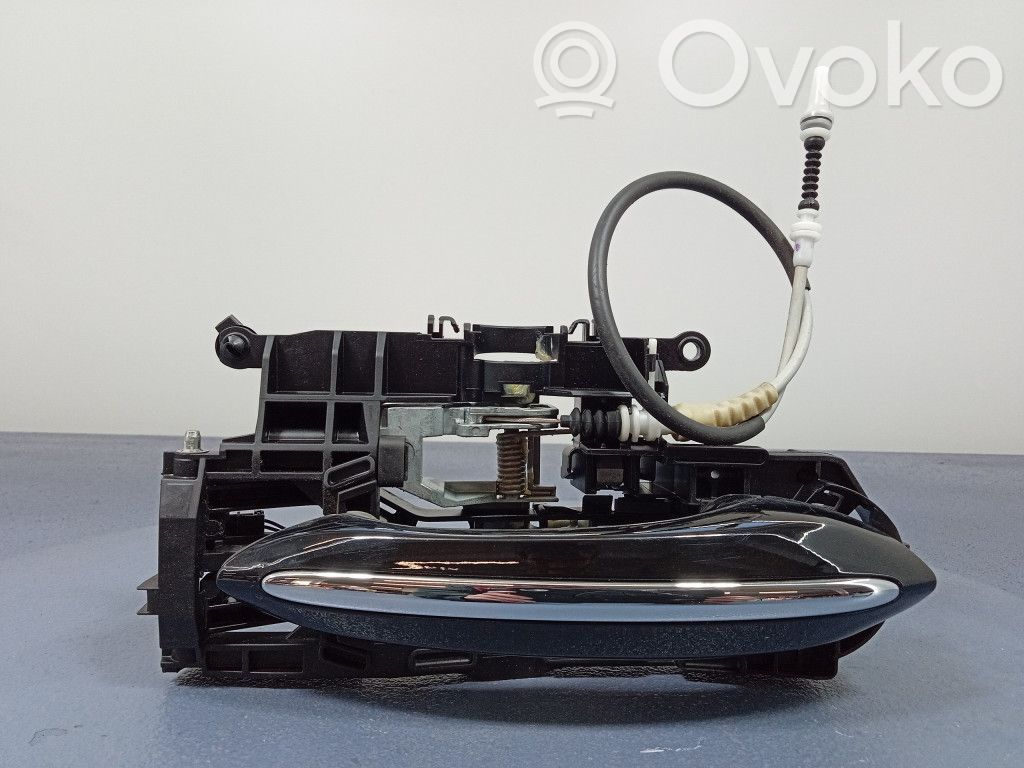 BMW 5 F10 F11 Takaoven ulkokahva 
