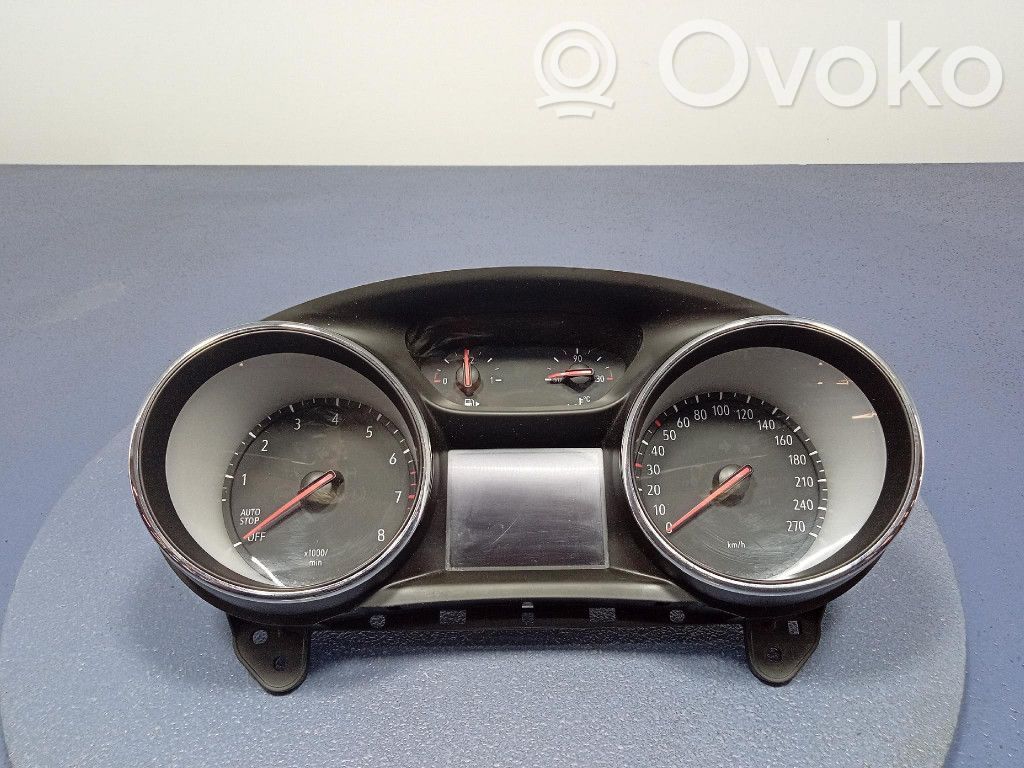 Bedford Astra Geschwindigkeitsmesser Cockpit 