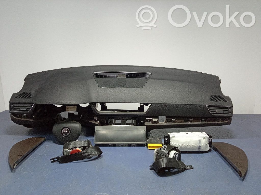 Skoda Superb B5 (3U) Bord 
