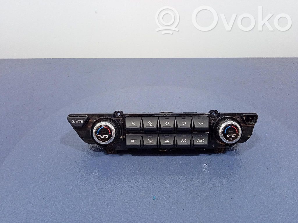 KIA Sportage Climate control unit 