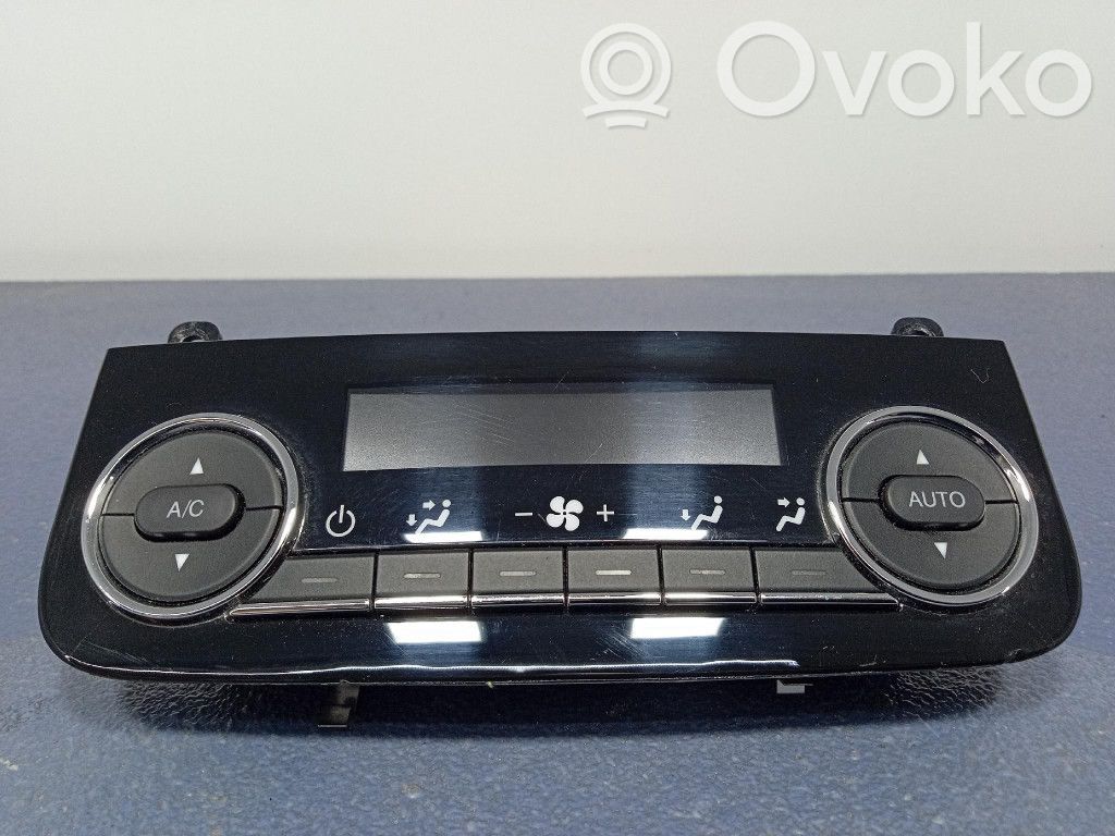 Maserati Levante Climate control unit 