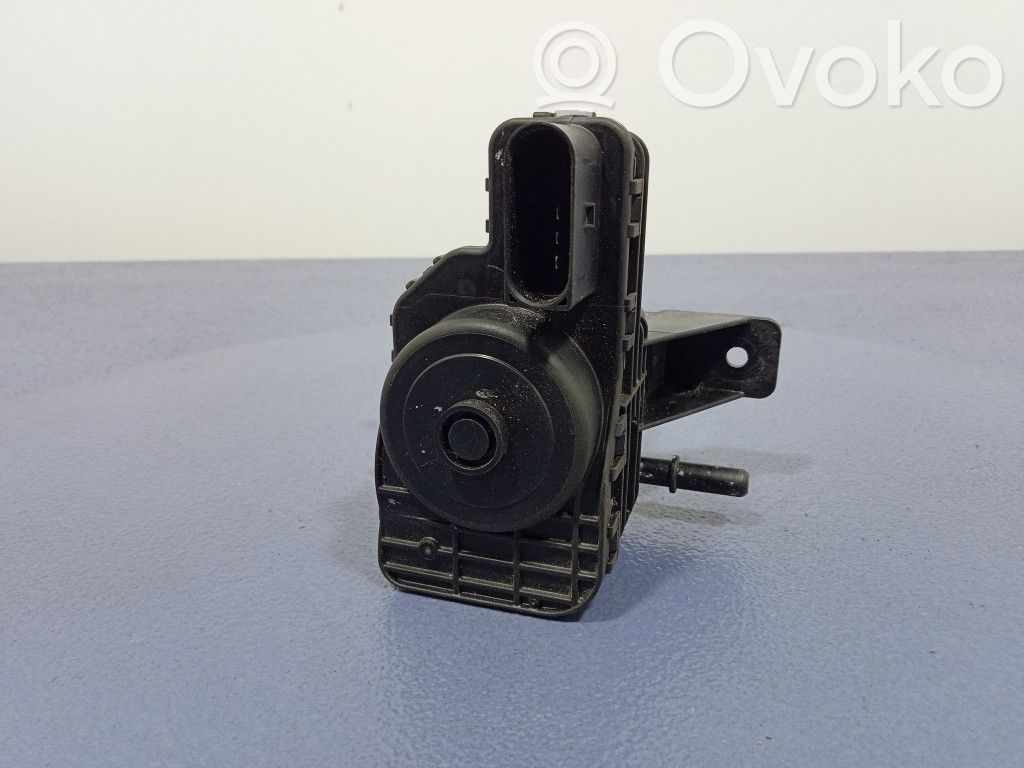 BMW X5M E70 In-tank fuel pump 