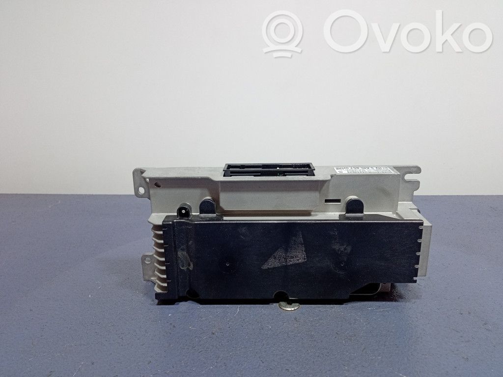 BMW i4 Amplificador de sonido 
