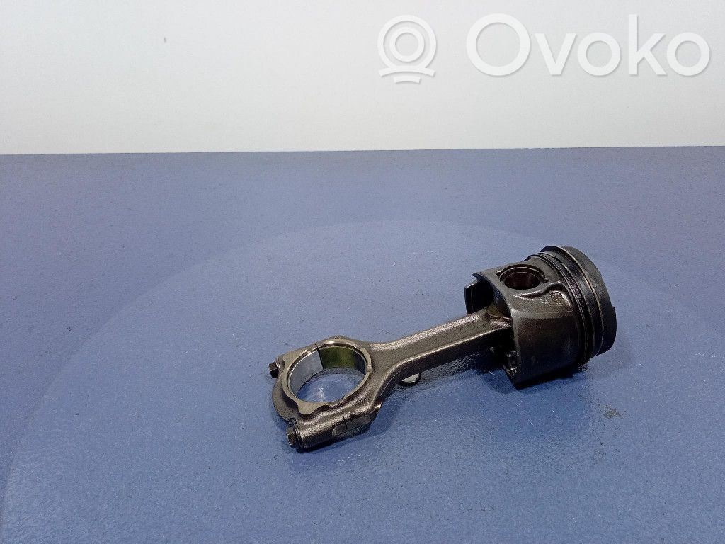 Opel Insignia A Piston 
