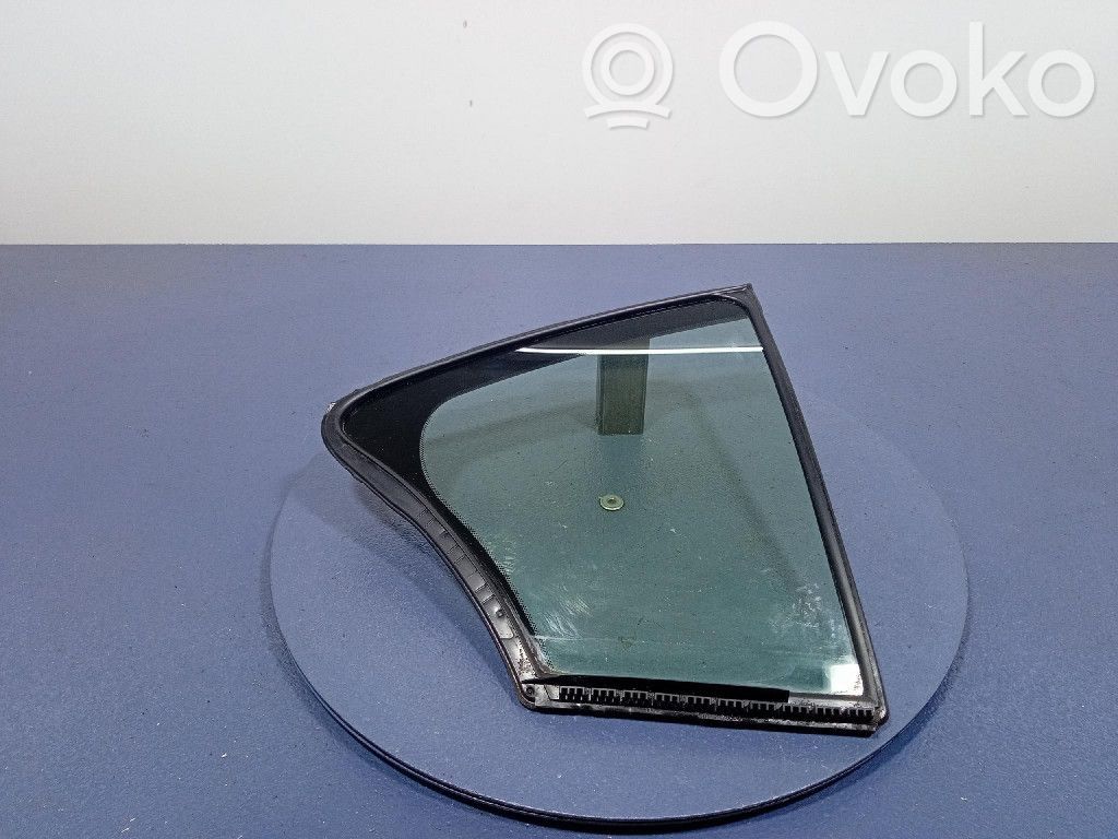 Infiniti Q50 Geam lateral spate