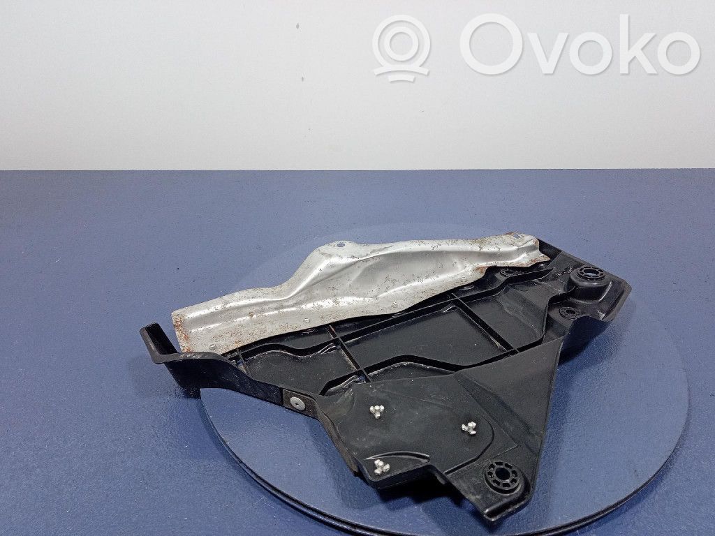 Honda Accord X Unterfahrschutz Unterbodenschutz Fahrwerk vorne