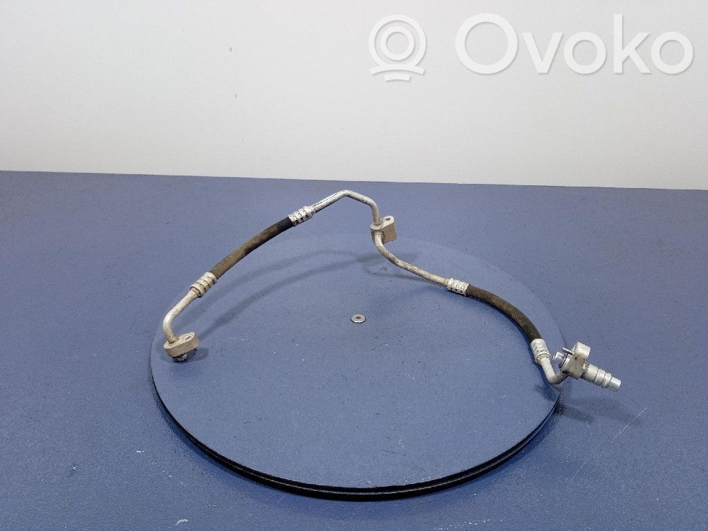 BMW iX3 G08 Ilmastointilaitteen putki (A/C) 