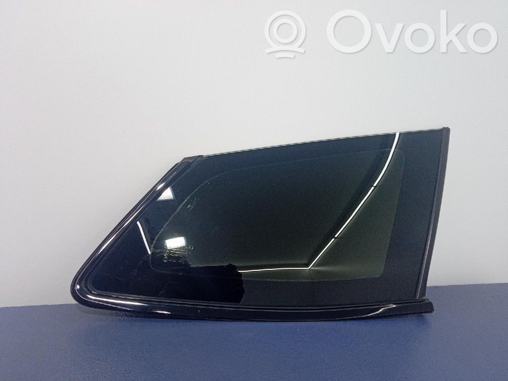 Opel Insignia A Rear side window 