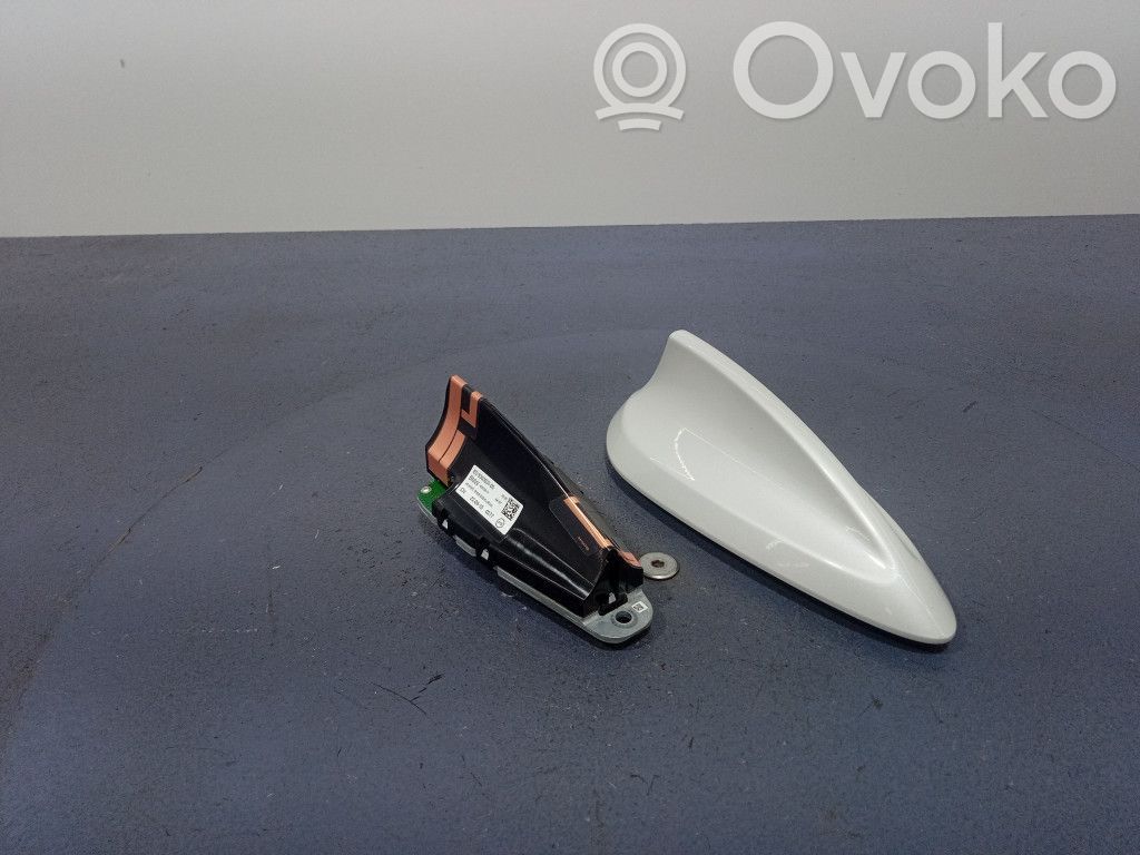 BMW 7 F01 F02 F03 F04 Antenna GPS 