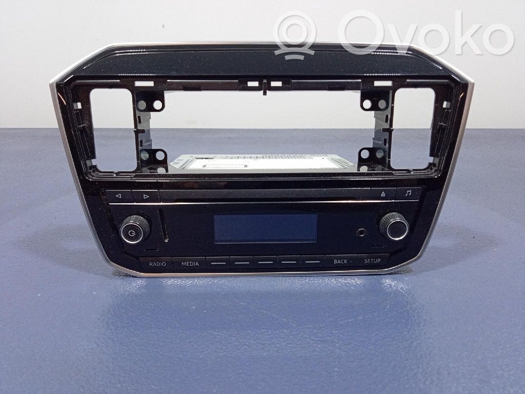 Panel / Radioodtwarzacz CD/DVD/GPS   1S0035867,1S0035867