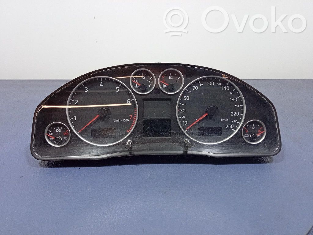 Audi A6 Allroad C5 Geschwindigkeitsmesser Cockpit 