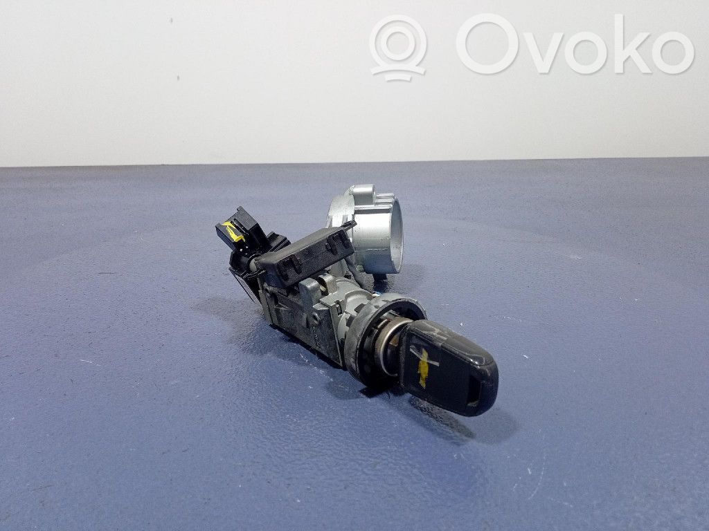 Chevrolet Aveo Užvedimo spynelė 