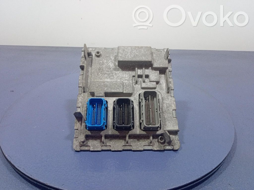 Engine control unit/module ECU   12699566,12699566