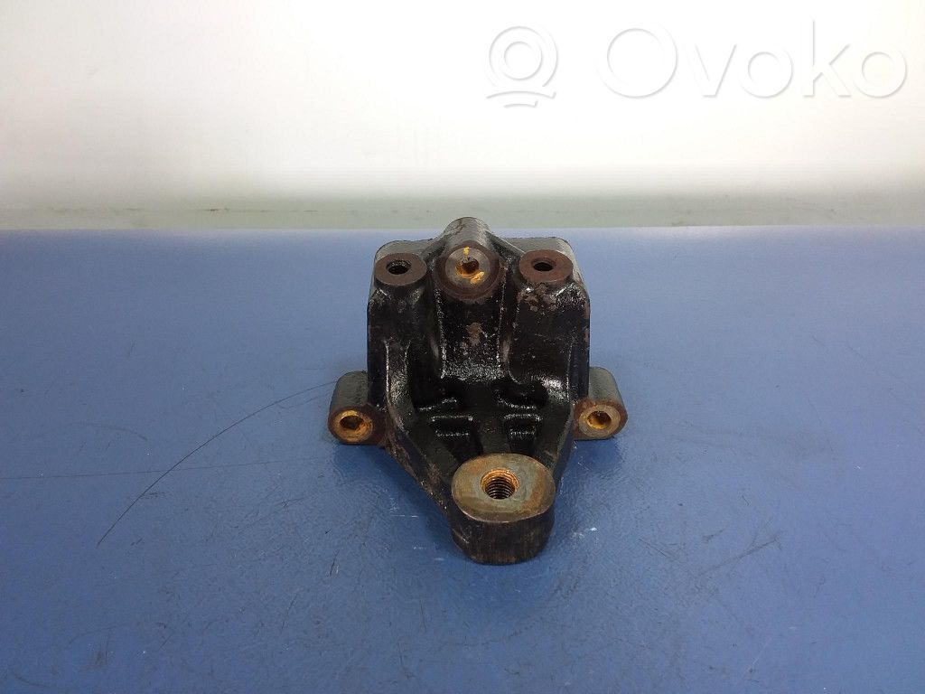 Válvula de vacío del soporte de motor   8200256600A,8200256600A