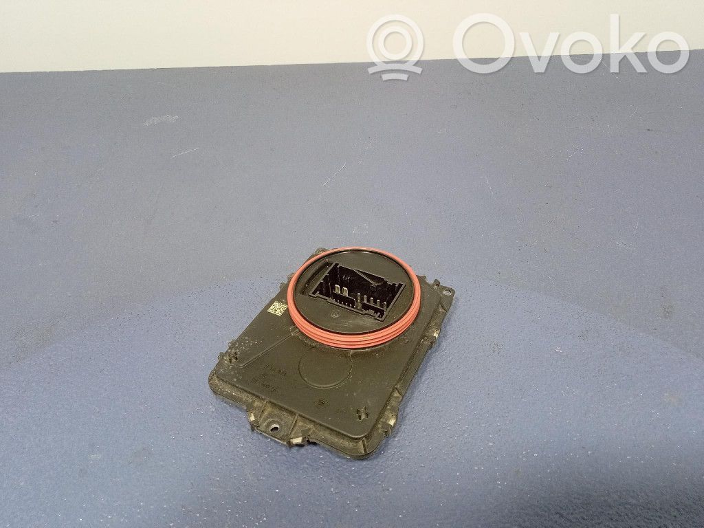 Volkswagen Golf Sportsvan Voltage converter/converter module 