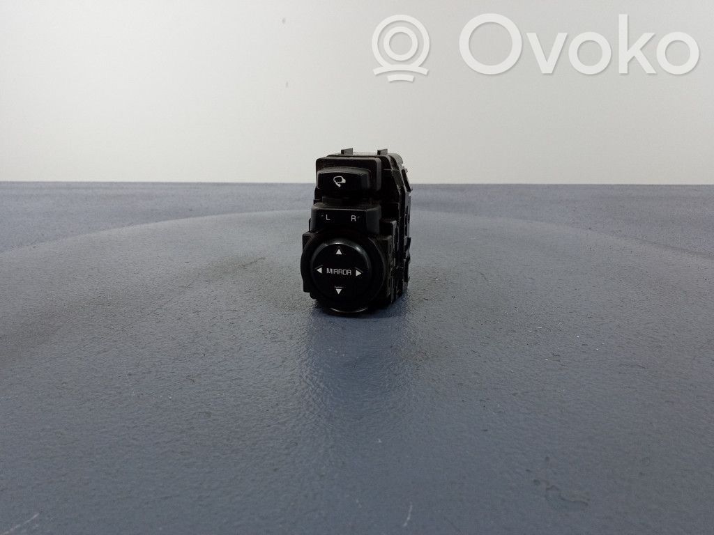 KIA Rio Mirror heating switch 