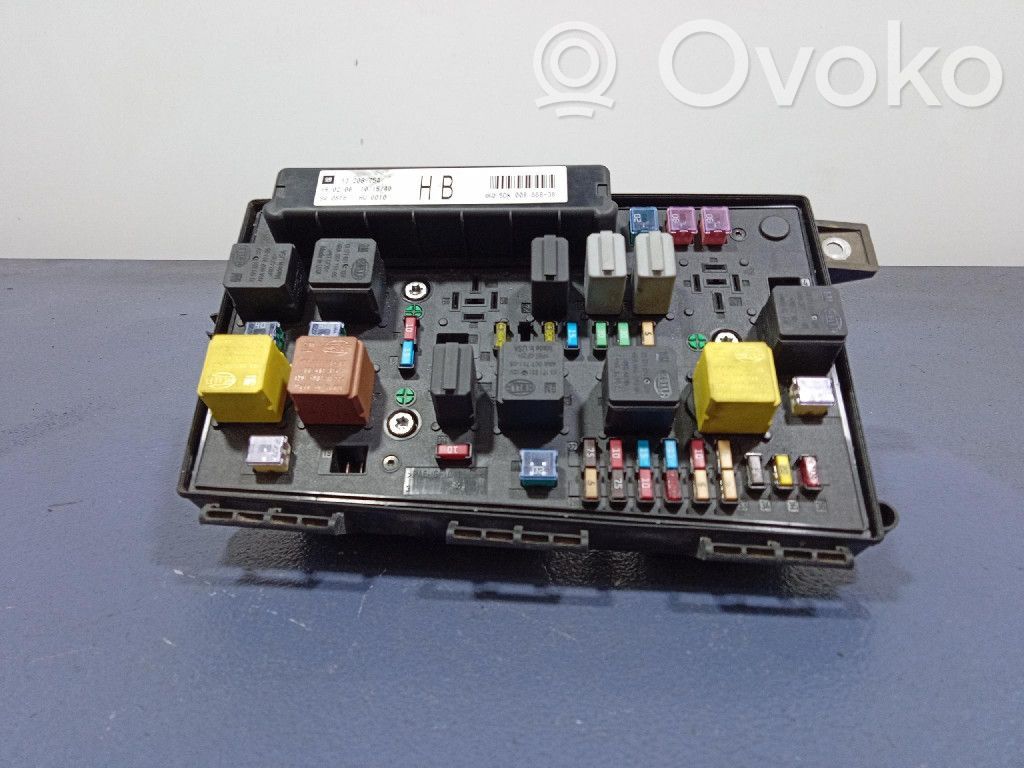 Opel Astra H Fuse box set 
