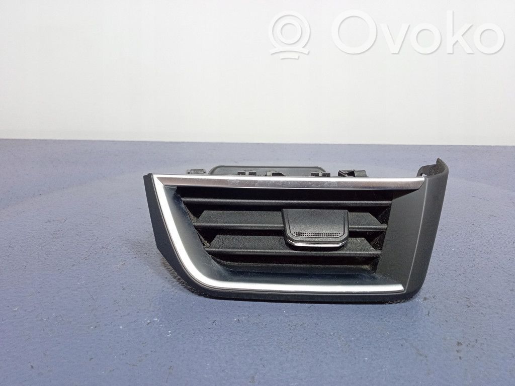 Renault Clio V Dashboard side air vent grill/cover trim 