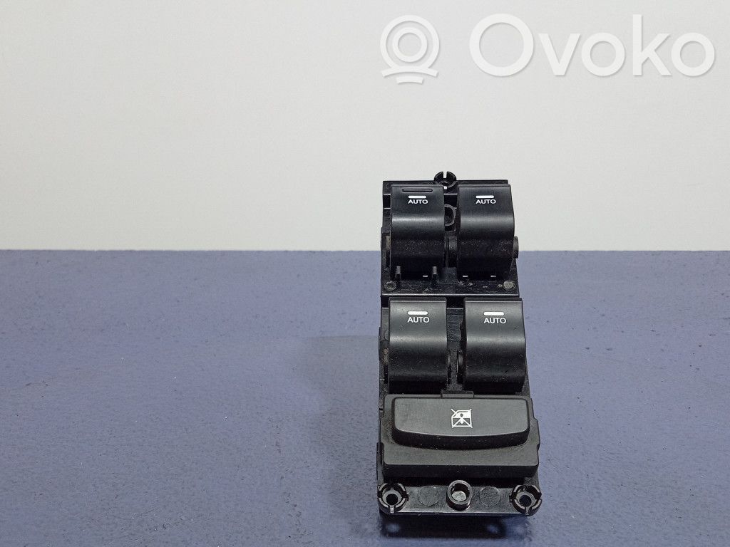 Hyundai i40 Light switch 
