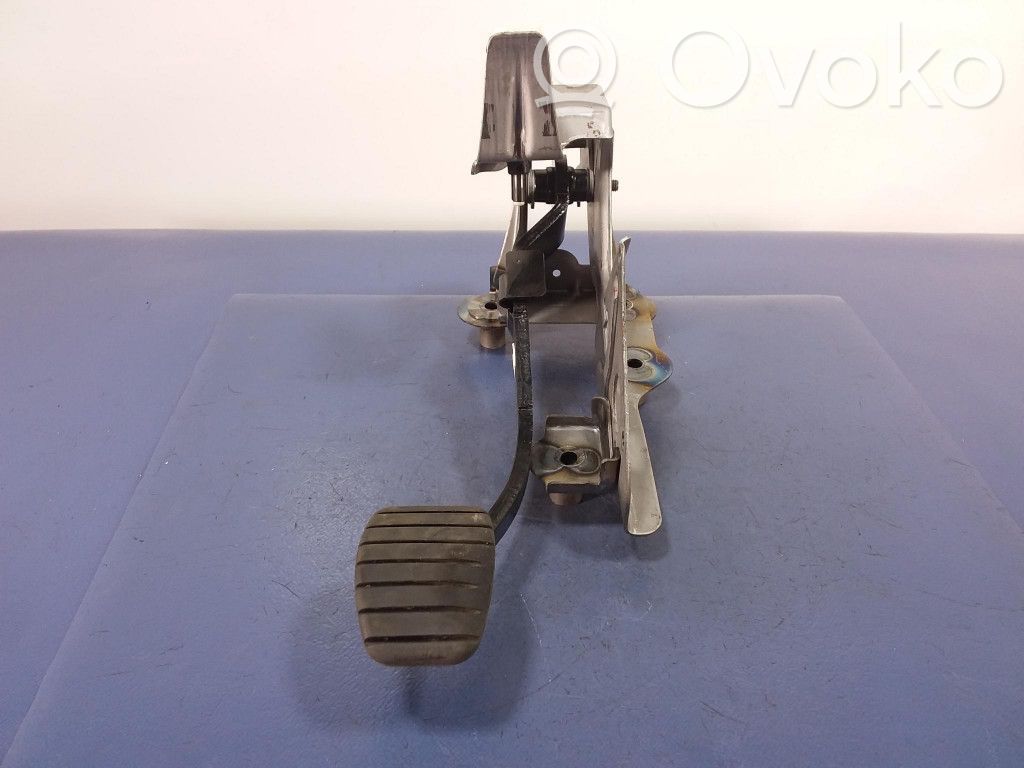 Renault Clio I Gaspedal 