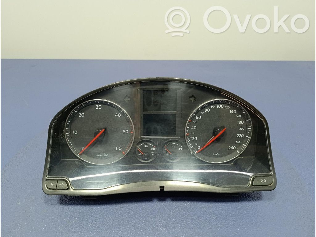 Volkswagen Jetta V Nopeusmittari (mittaristo) 