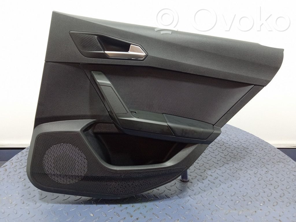 Nissan Atleon Oviverhoilusarja 