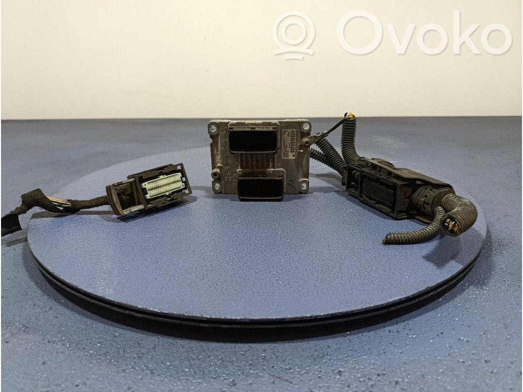 Opel Corsa D Unitate control motor/modul ECU 