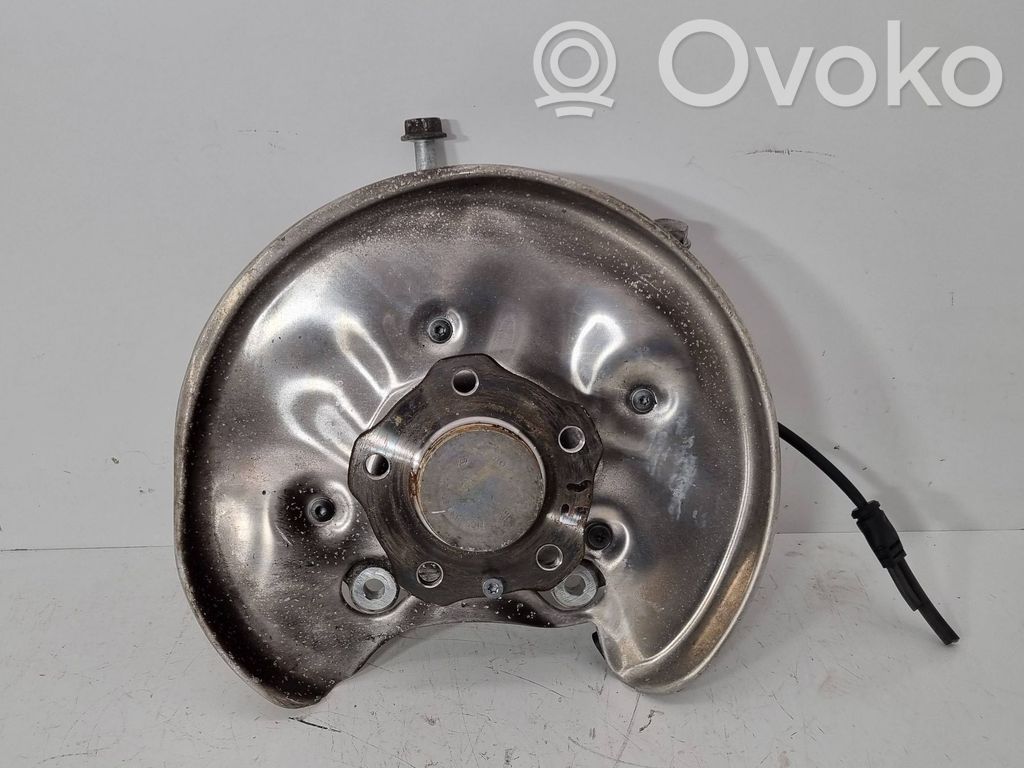 Cubo de rueda trasera   4KD505460