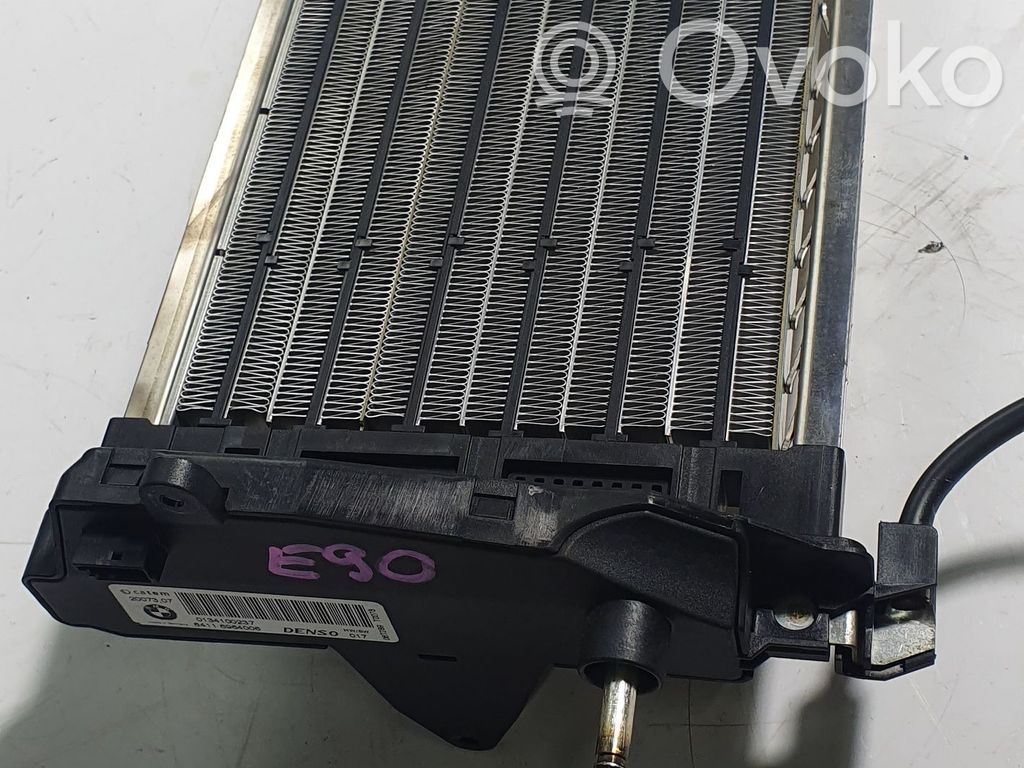 BMW 3 E90 E91 Elektrinis salono pečiuko radiatorius 