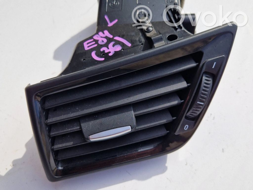 BMW X1 E84 Copertura griglia di ventilazione laterale cruscotto 