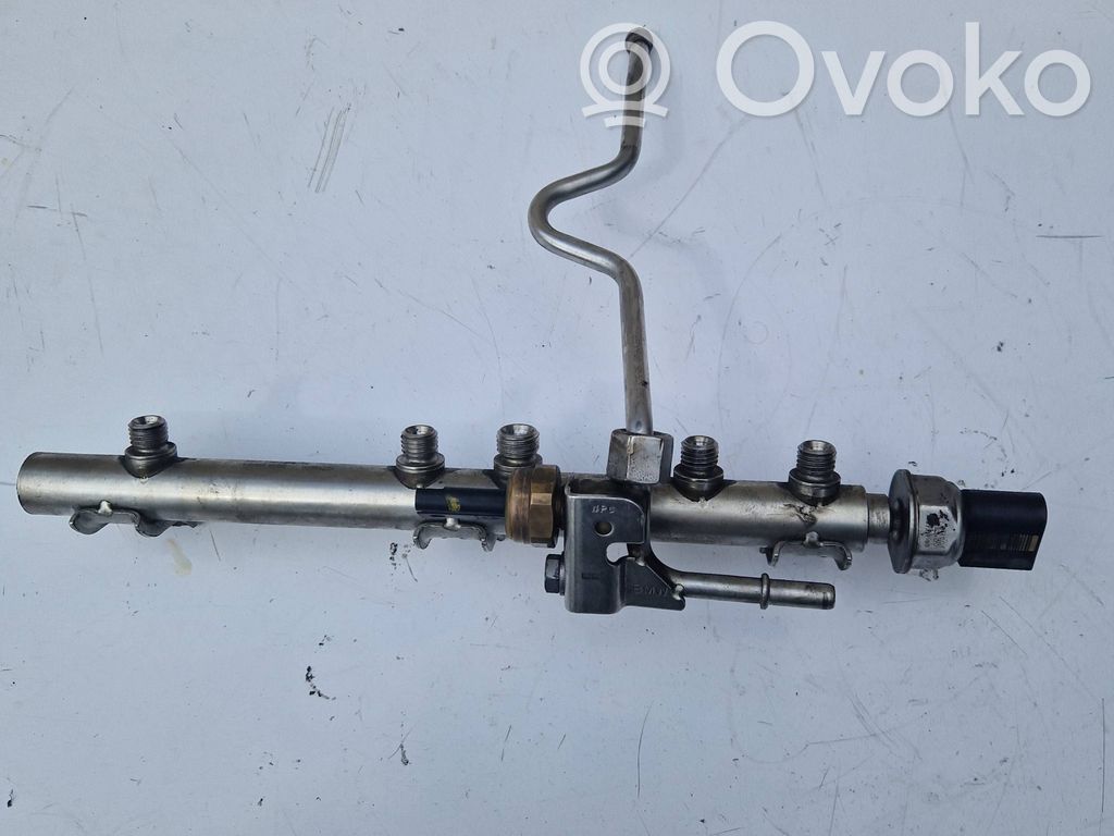 Polttoainepääputki   7562474,7547883,1004578212