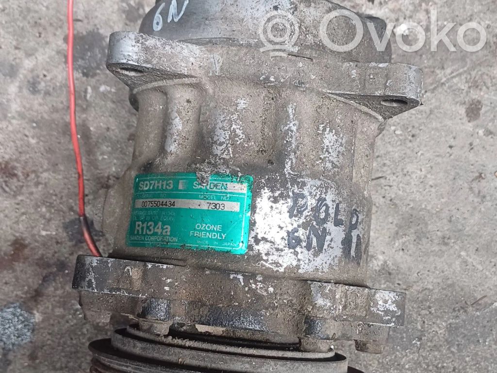 Volkswagen Polo III 6N 6N2 6NF Air conditioning (A/C) compressor (pump) 