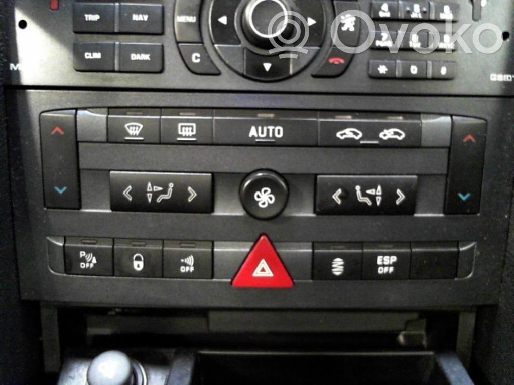 Peugeot 407 Climate control unit 