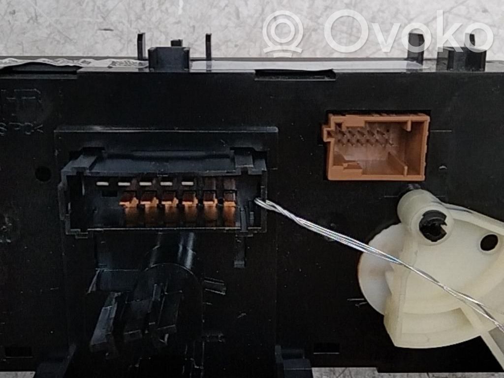 Climate control unit   9675400180