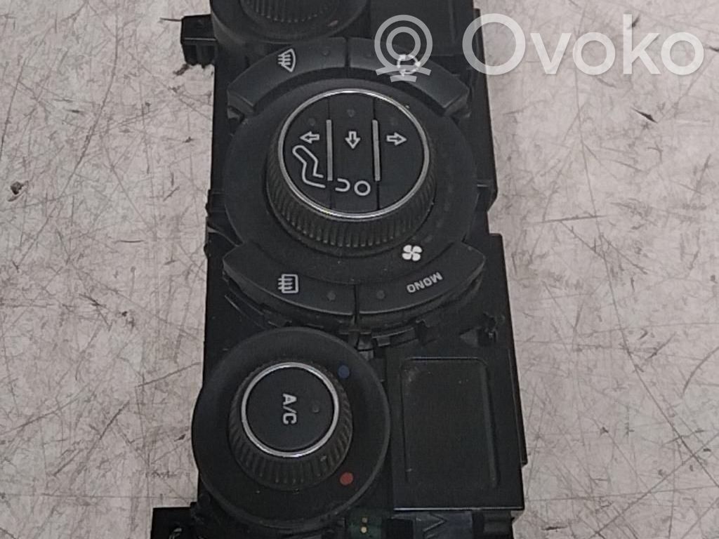 Peugeot 308 Climate control unit 