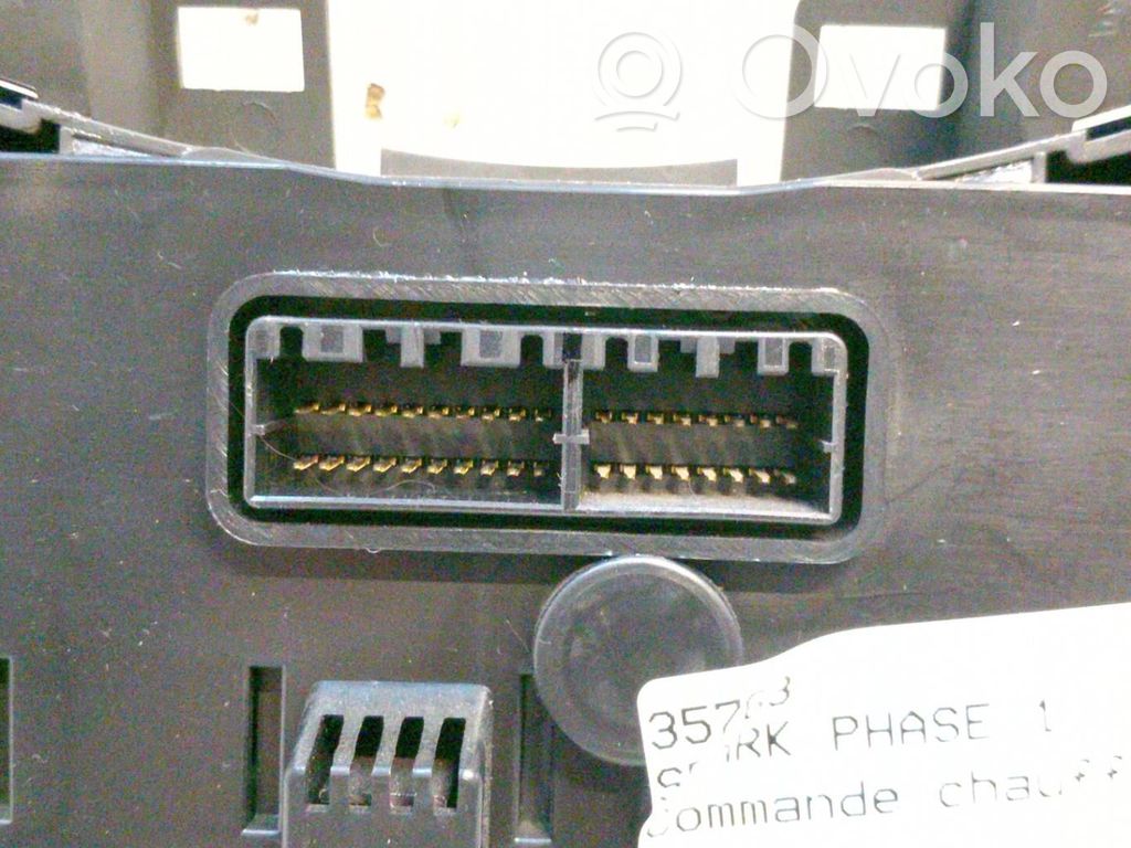 Chevrolet Spark Climate control unit 