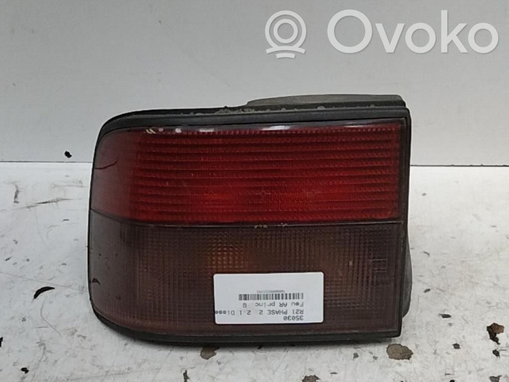 Renault 21 Galinis žibintas kėbule 