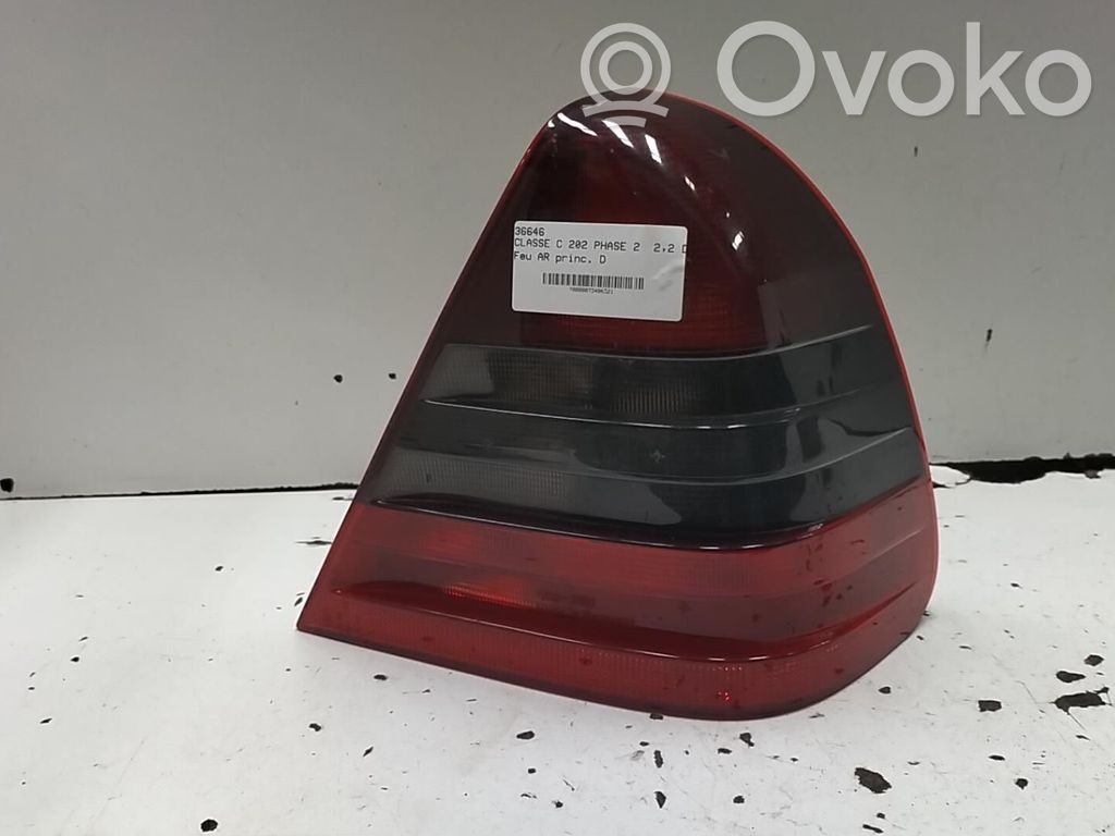 Mercedes-Benz C W202 Lampa tylna 
