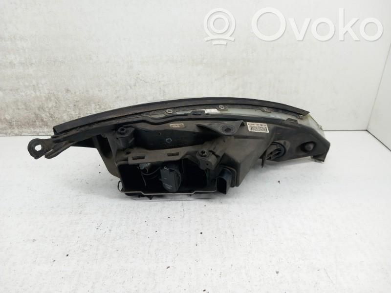 Headlight/headlamp   1343657