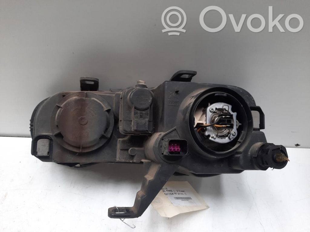 Scheinwerfer   XBC000581