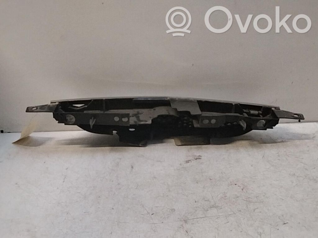 Mazda 323 Front grill 