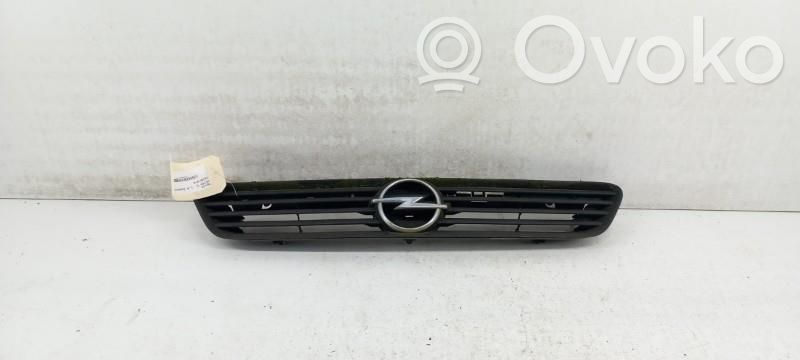 Opel Astra G Etusäleikkö 